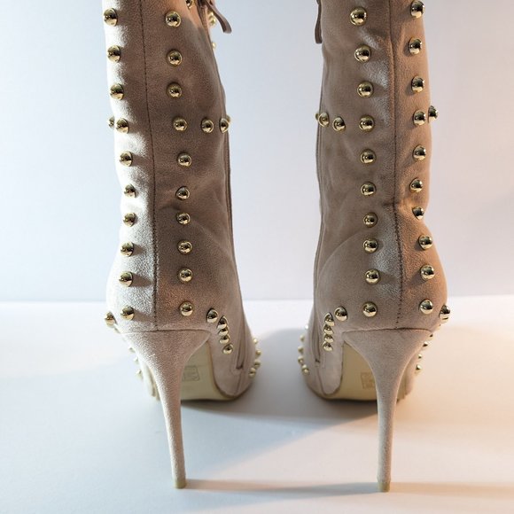 Top Show Cream Color Vegan Suede Pointy Toe Gold Studded Ankle Boots - Picture 4 of 13